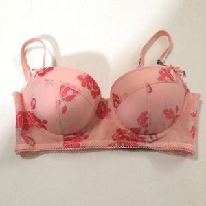 Aerie Pink 34C Lacey top